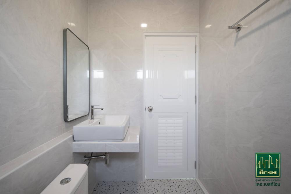 แบบบ้านสไตล์มินิมอล (Minimal) ขนาด 3 ห้องนอน 2 ห้องน้ำ งบ 1.3 ลบ. สร้างบ้านในแบบที่สะท้อนตัวคุณเอง ให้เราเป็นส่วนหนึ่งในการสร้างอนาคตของคุณ รูปที่ 34