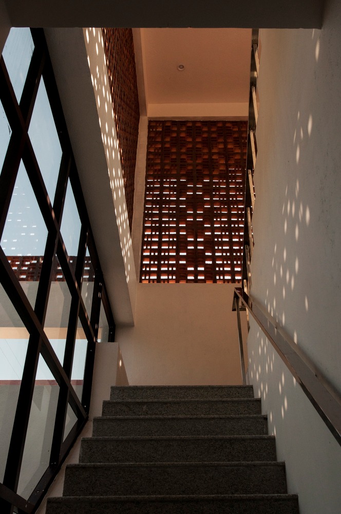 บ้านที่ออกแบบด้วยหัวใจและความอบอุ่นโดยสถาปนิกต่างชาติ พื้นที่ 500 ตร.ม. รูปที่ 14