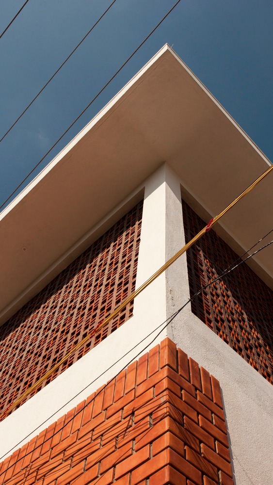 บ้านที่ออกแบบด้วยหัวใจและความอบอุ่นโดยสถาปนิกต่างชาติ พื้นที่ 500 ตร.ม. รูปที่ 19