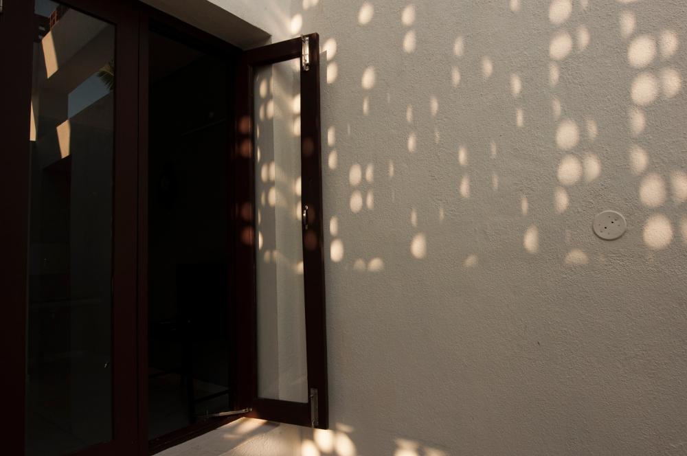 บ้านที่ออกแบบด้วยหัวใจและความอบอุ่นโดยสถาปนิกต่างชาติ พื้นที่ 500 ตร.ม. รูปที่ 9