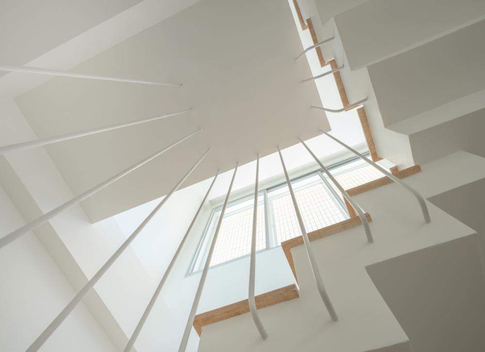 ไอเดียบ้านสวย 2 ชั้นสีขาว ตกแต่งภายในมินิมอล รูปที่ 19