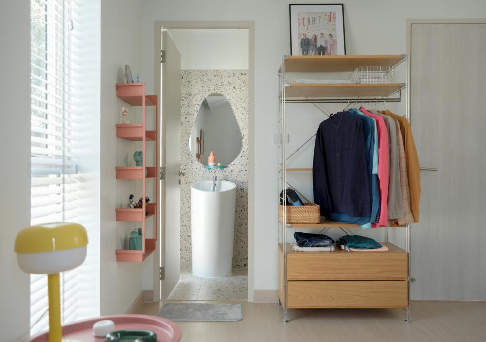 ไอเดียบ้านสวย 2 ชั้นสีขาว ตกแต่งภายในมินิมอล รูปที่ 7