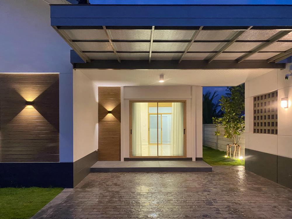 ไอเดียบ้านมินิมอลโทนสีเท่าเข้ม ขนาด 3 ห้องนอน 2 ห้องน้ำ มีสวนเล็กด้านหน้าบ้าน รูปที่ 12