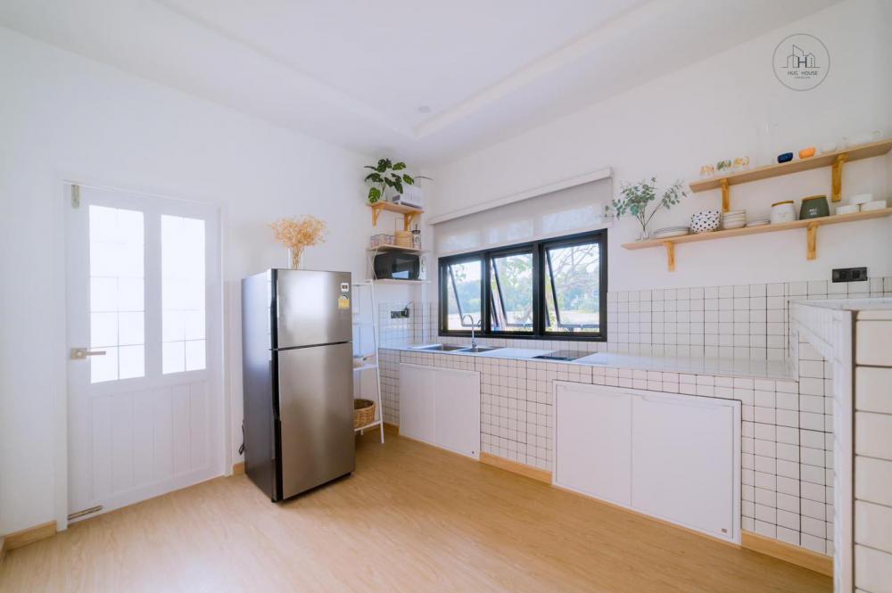 บ้านทรงกล่องสไตล์โมเดิร์นมินิมอล ขนาด 3 ห้องนอน 2 ห้องน้ำ รูปที่ 3