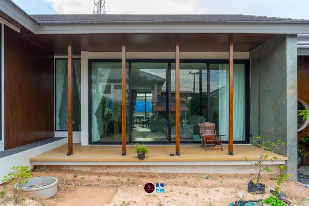 บ้านชั้นเดียว JAPANESE HOUSE ขนาด 4 ห้องนอน 5 ห้องน้ำ โถงทางเข้า ห้องนั่งเล่นและทานอาหาร ครัวไทย ห้องออกกำลังกาย ห้องพระ รูปที่ 10