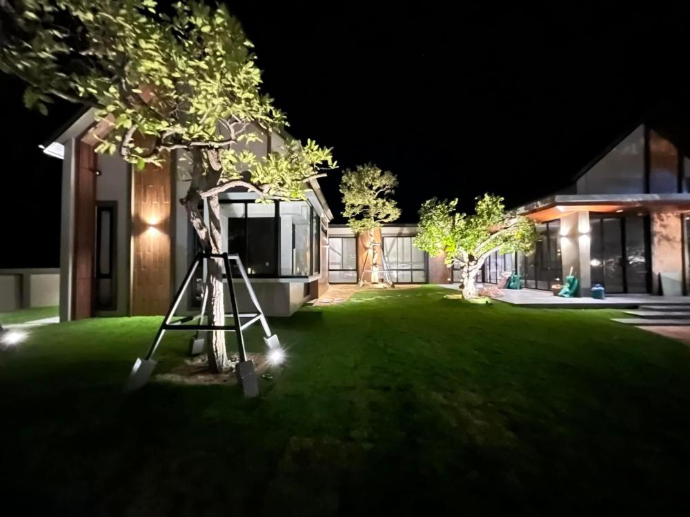 ไอเดียบ้านสวยสไตล์นอร์ดิกทรงตัวยู U สองจั่ว ตกแต่งภายในและจัดสวนรอบบ้านได้สวยมาก รูปที่ 22