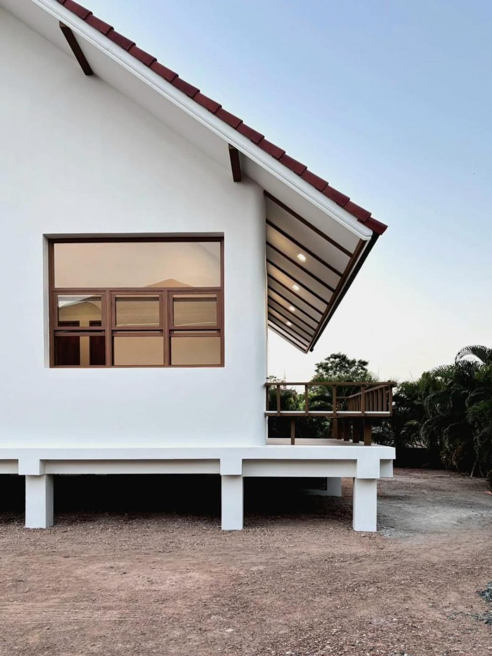 บ้านบ่ะขามป้อม พื้นที่อบอุ่นในชุมชนเงียบสงบ ผลงานการออกแบบโดย MAIPUN - ไม้ปั้น รูปที่ 4