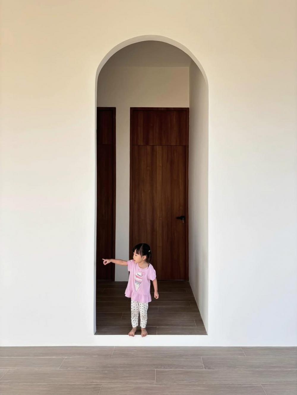 บ้านบ่ะขามป้อม พื้นที่อบอุ่นในชุมชนเงียบสงบ ผลงานการออกแบบโดย MAIPUN - ไม้ปั้น รูปที่ 8