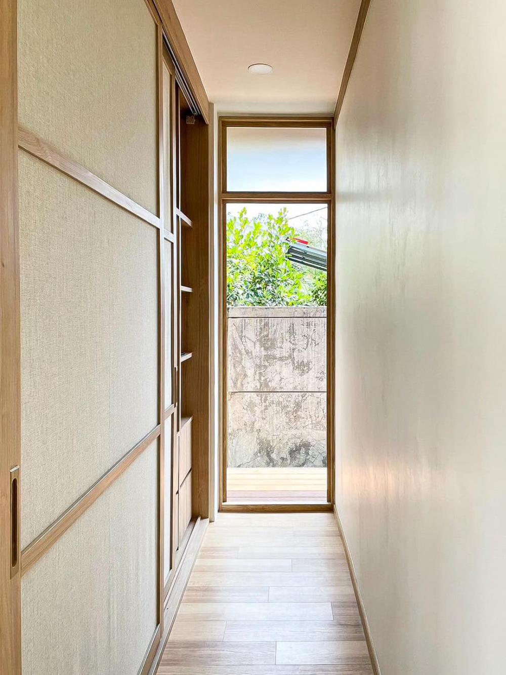 ไอเดียบ้านสวยสไตล์ญี่ปุ่นขนาดเล็กมินิมอล รูปที่ 10