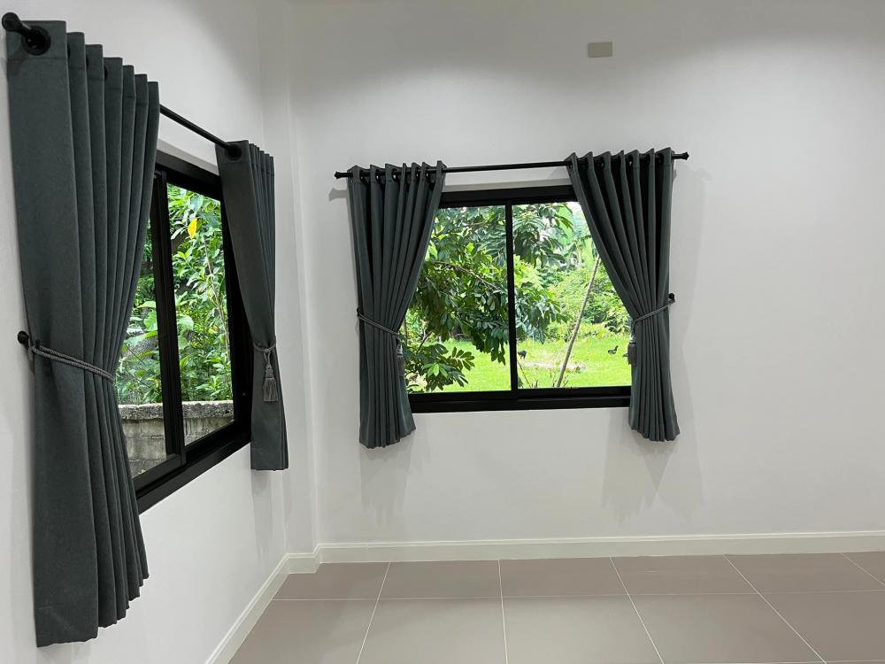 บ้านพักอาศัย หนึ่งชั้นตัวแอลหลังคาจั่วบริบทชุมชน อยู่กับธรรมชาติ 3ห้องนอน 2ห้องน้ำ 1ห้องโถง 1ห้องครัว พื้นที่ 147 ตารางเมตร รูปที่ 20