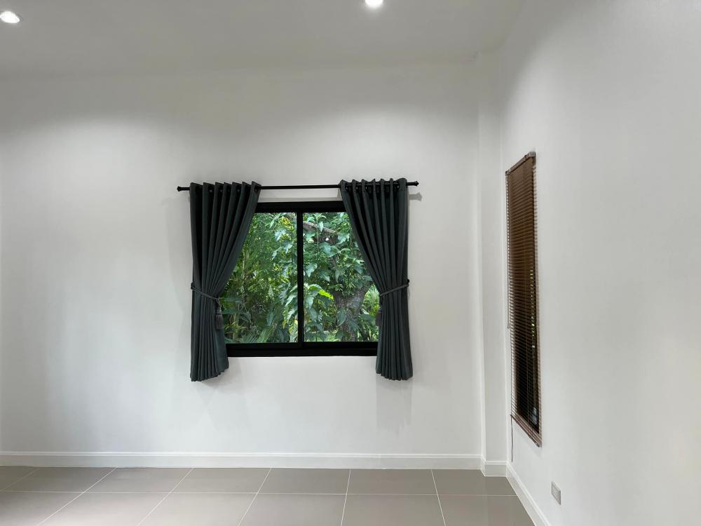 บ้านพักอาศัย หนึ่งชั้นตัวแอลหลังคาจั่วบริบทชุมชน อยู่กับธรรมชาติ 3ห้องนอน 2ห้องน้ำ 1ห้องโถง 1ห้องครัว พื้นที่ 147 ตารางเมตร รูปที่ 23