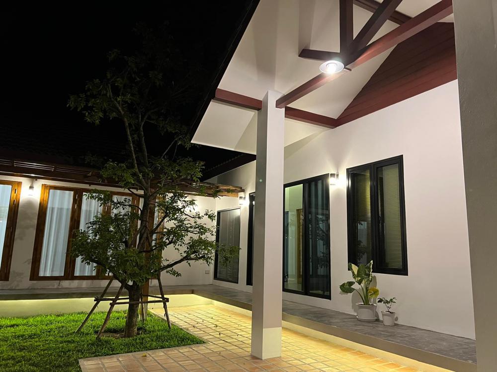 บ้านพักอาศัย หนึ่งชั้นตัวแอลหลังคาจั่วบริบทชุมชน อยู่กับธรรมชาติ 3ห้องนอน 2ห้องน้ำ 1ห้องโถง 1ห้องครัว พื้นที่ 147 ตารางเมตร รูปที่ 31