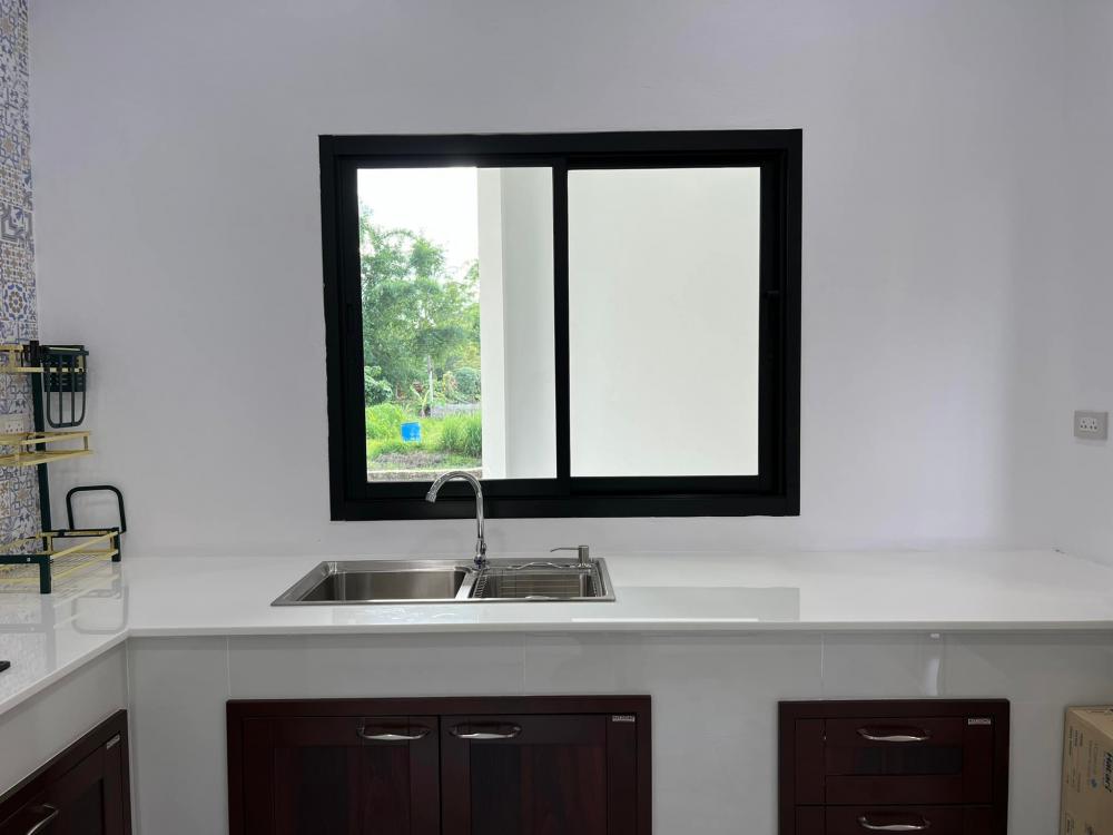 บ้านพักอาศัย หนึ่งชั้นตัวแอลหลังคาจั่วบริบทชุมชน อยู่กับธรรมชาติ 3ห้องนอน 2ห้องน้ำ 1ห้องโถง 1ห้องครัว พื้นที่ 147 ตารางเมตร รูปที่ 39