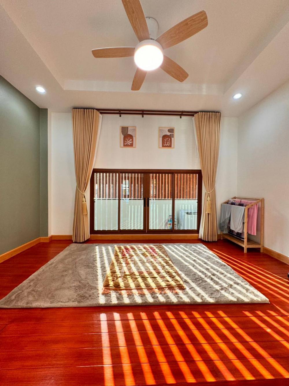 บ้านสไตล์มินิมอลมูจิ กับระยะเวลาในการสร้าง 1 ปีเต็ม สร้างออกมาได้สวยตกแต่งน่าอยู่ รูปที่ 6