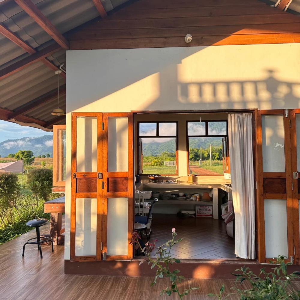 ไอเดียครัวนอกบ้านขนาดเล็กสไตล์โฮมมี่ รูปที่ 13