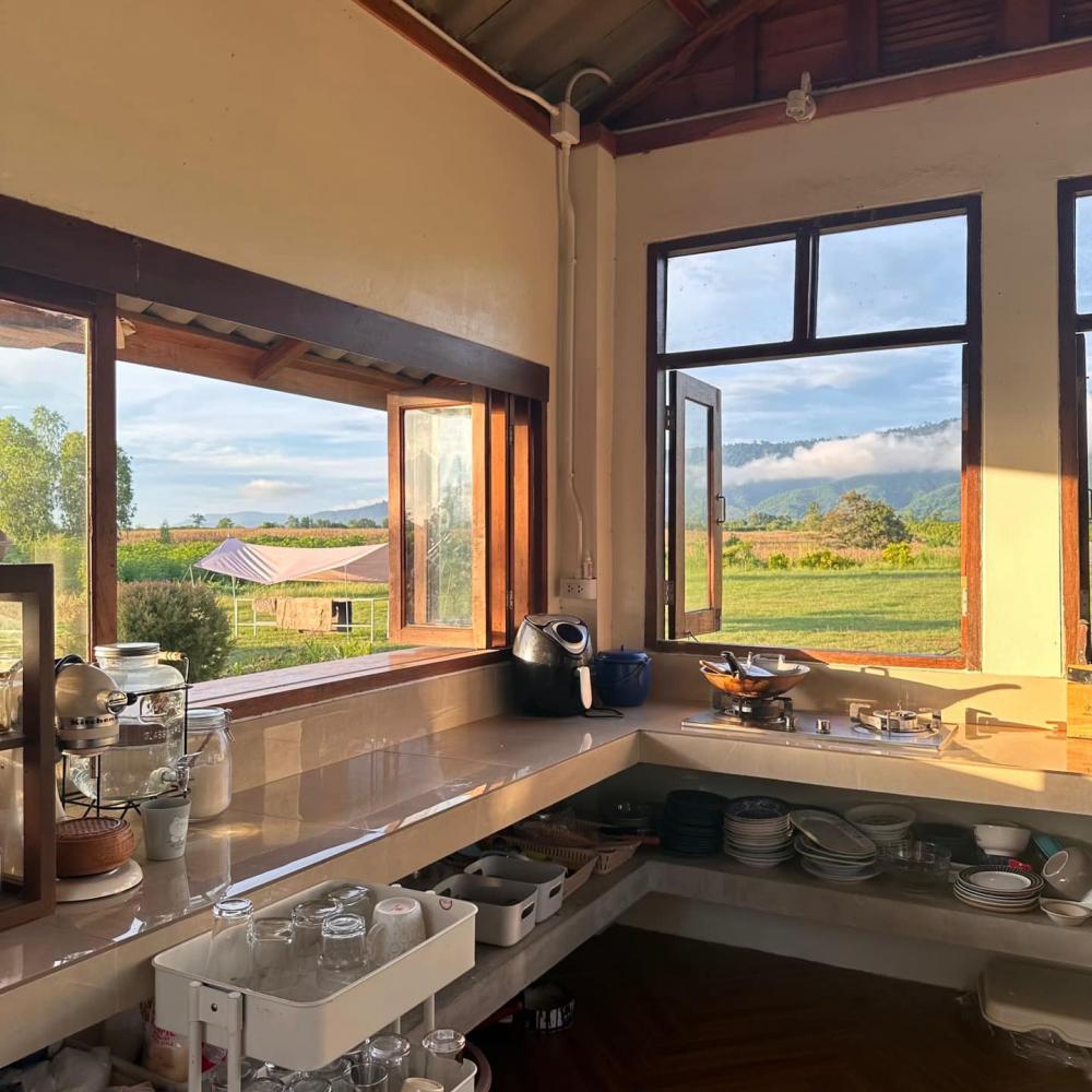 ไอเดียครัวนอกบ้านขนาดเล็กสไตล์โฮมมี่ รูปที่ 5