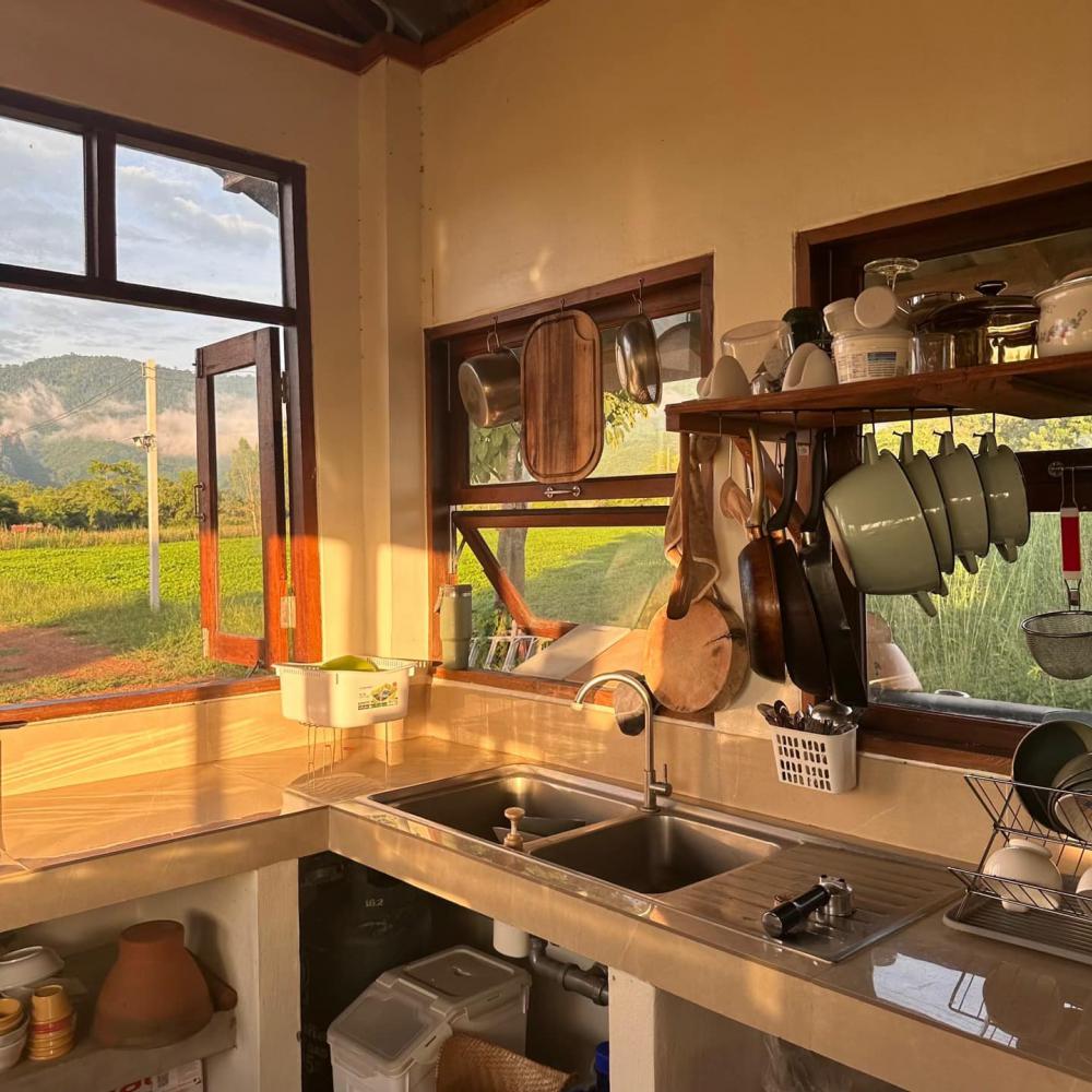 ไอเดียครัวนอกบ้านขนาดเล็กสไตล์โฮมมี่ รูปที่ 6