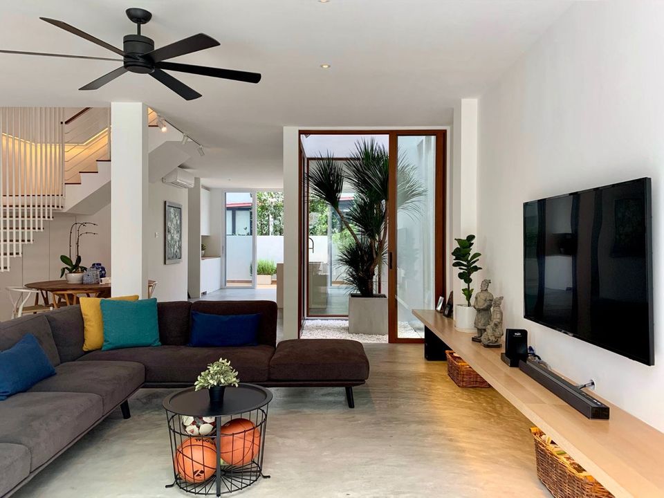 รีโนเวททาวน์เฮาส์ สไตล์ซับซ้อน อบอุ่นและอบอุ่น เหมาะสําหรับคู่รักวัยเยาว์ รูปที่ 3