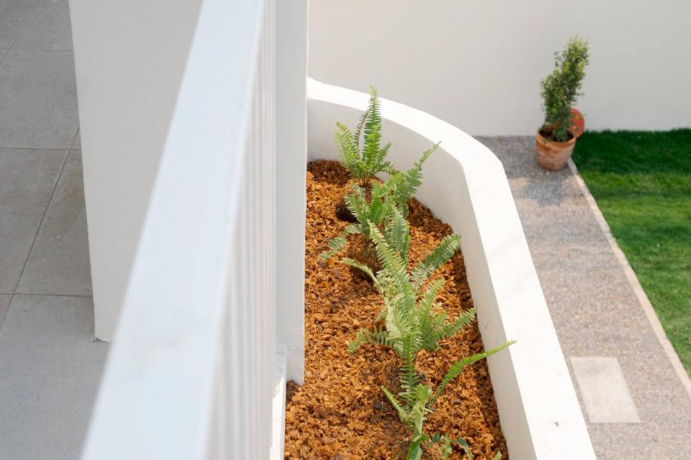 รีโนเวททาวน์เฮาส์เก่าให้เป็นบ้านสไตล์มินิมอลมูจิ รูปที่ 13