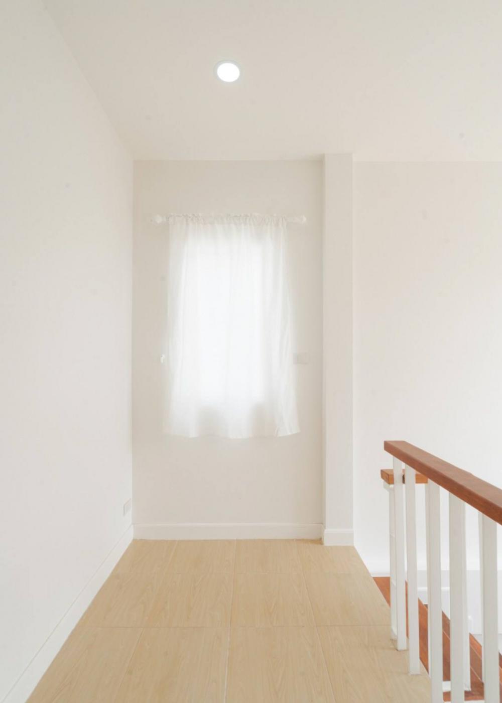 รีโนเวททาวน์เฮาส์เก่าให้เป็นบ้านสไตล์มินิมอลมูจิ รูปที่ 14