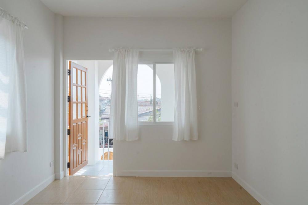 รีโนเวททาวน์เฮาส์เก่าให้เป็นบ้านสไตล์มินิมอลมูจิ รูปที่ 15