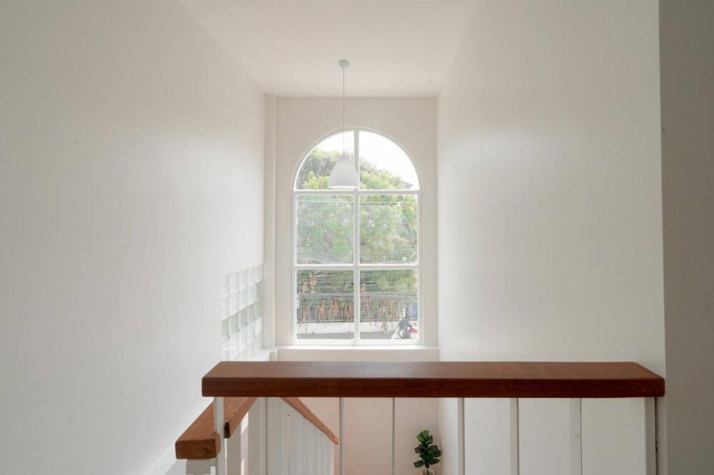 รีโนเวททาวน์เฮาส์เก่าให้เป็นบ้านสไตล์มินิมอลมูจิ รูปที่ 18