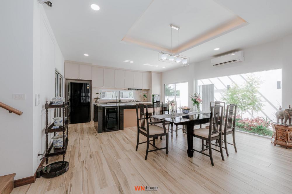 บ้านสองชั้นโทนขาว ขนาด 4 ห้องนอน 4 ห้องน้ำ พื้นที่ 450 ตร.ม. รูปที่ 5