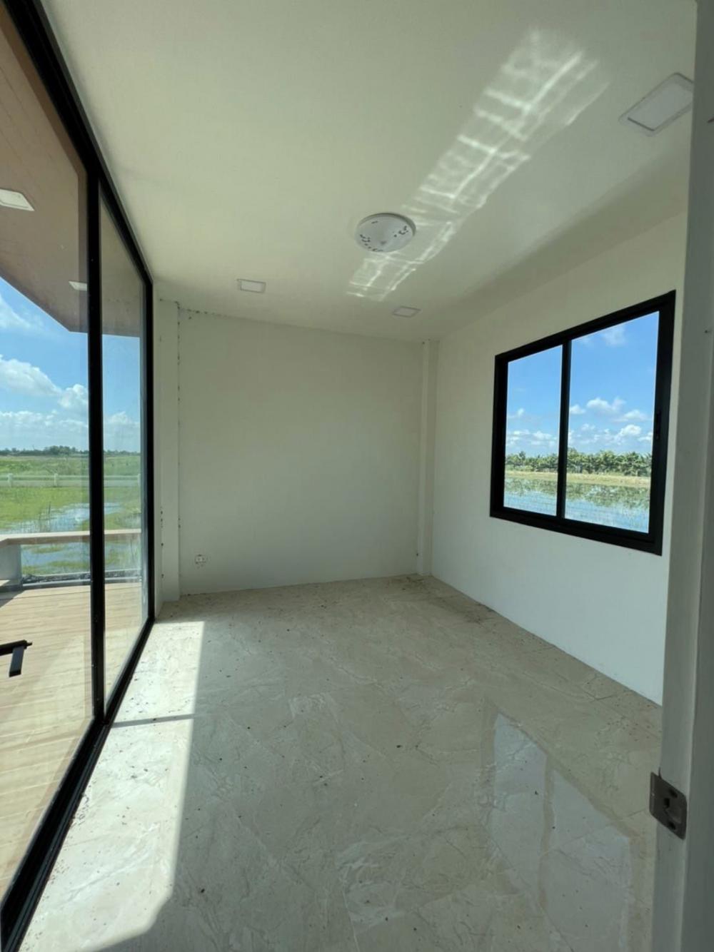 บ้านสวนนอร์ดิกมินิมอล มีดาดฟ้า บ้านสวนท่ามกลางทุ่งนา รูปที่ 15