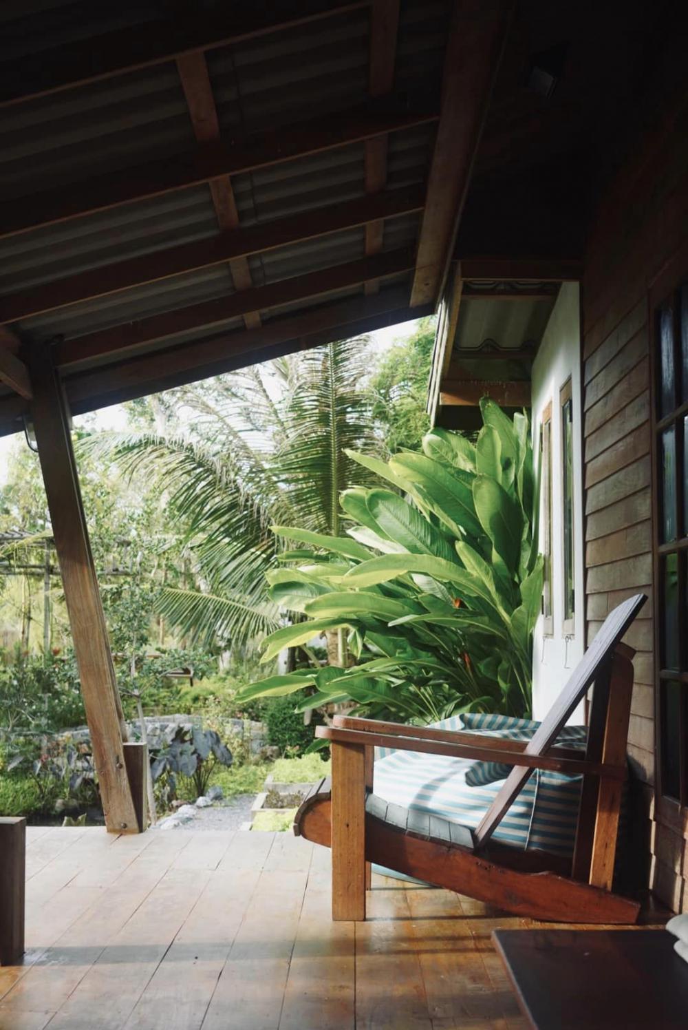 ไอเดียบ้านไม้สวยหลังเล็ก สไตล์รีสอร์ท รูปที่ 10