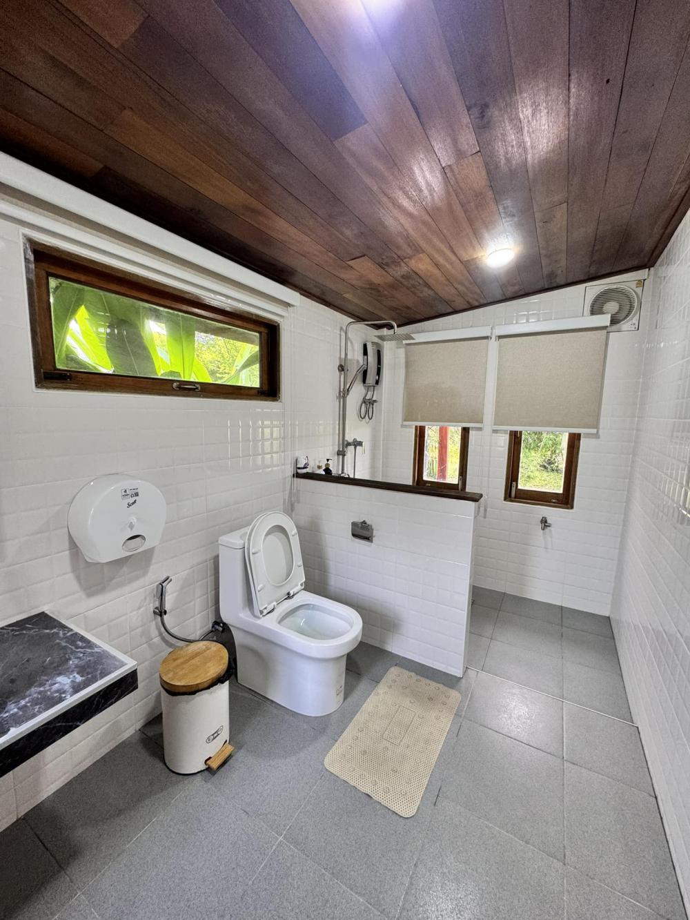 ไอเดียบ้านไม้สวยหลังเล็ก สไตล์รีสอร์ท รูปที่ 15