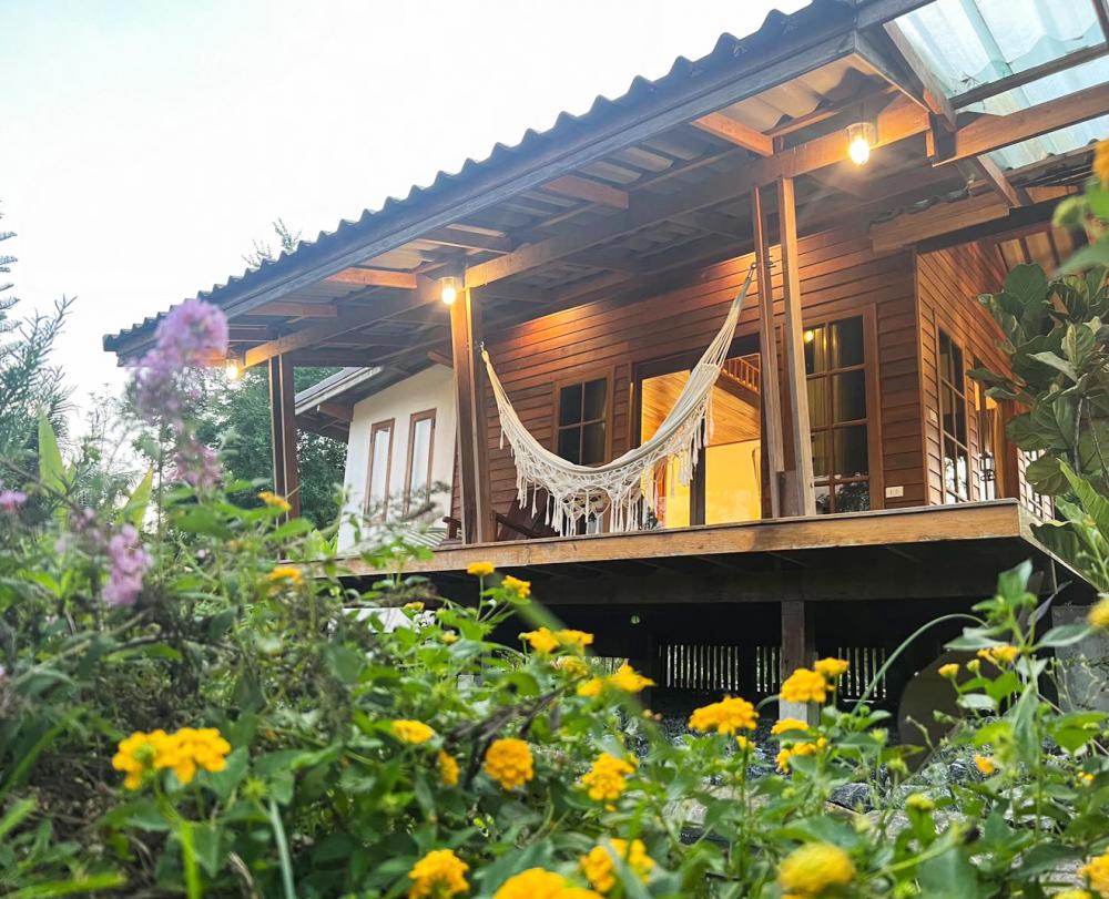 ไอเดียบ้านไม้สวยหลังเล็ก สไตล์รีสอร์ท รูปที่ 3