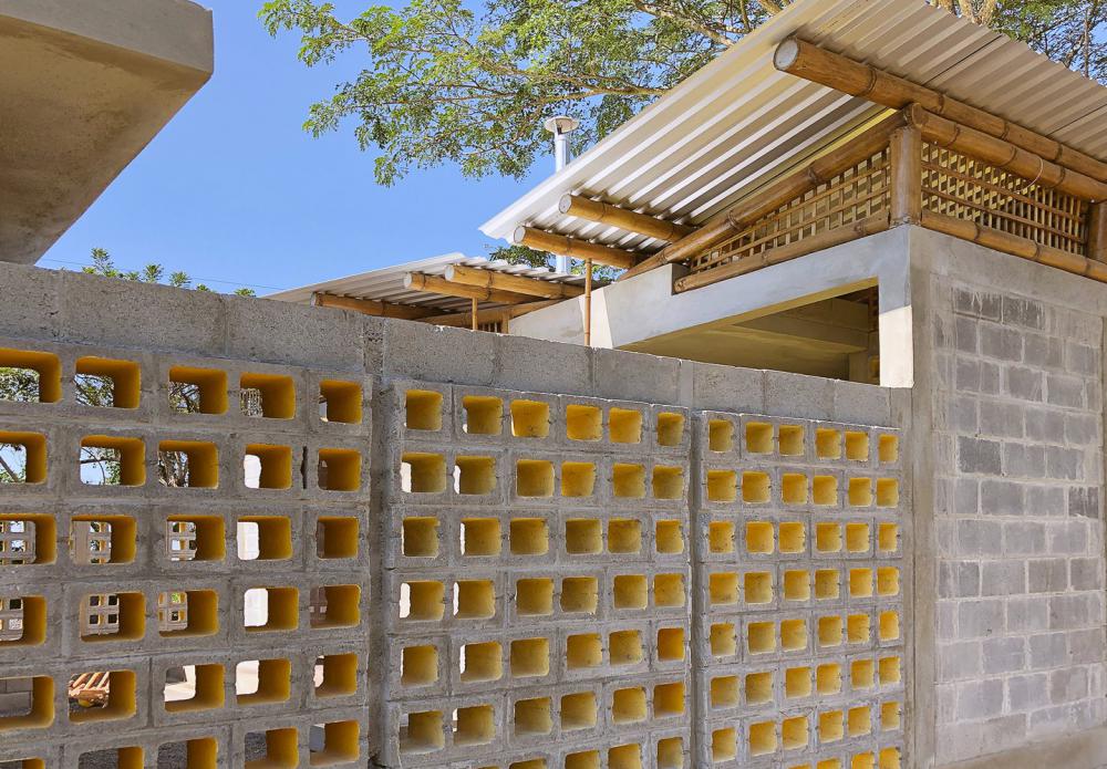 บ้านโมเดิร์นไม่ฉาบปูนโชว์อิฐบล็อกแบบดิบๆ รูปที่ 5