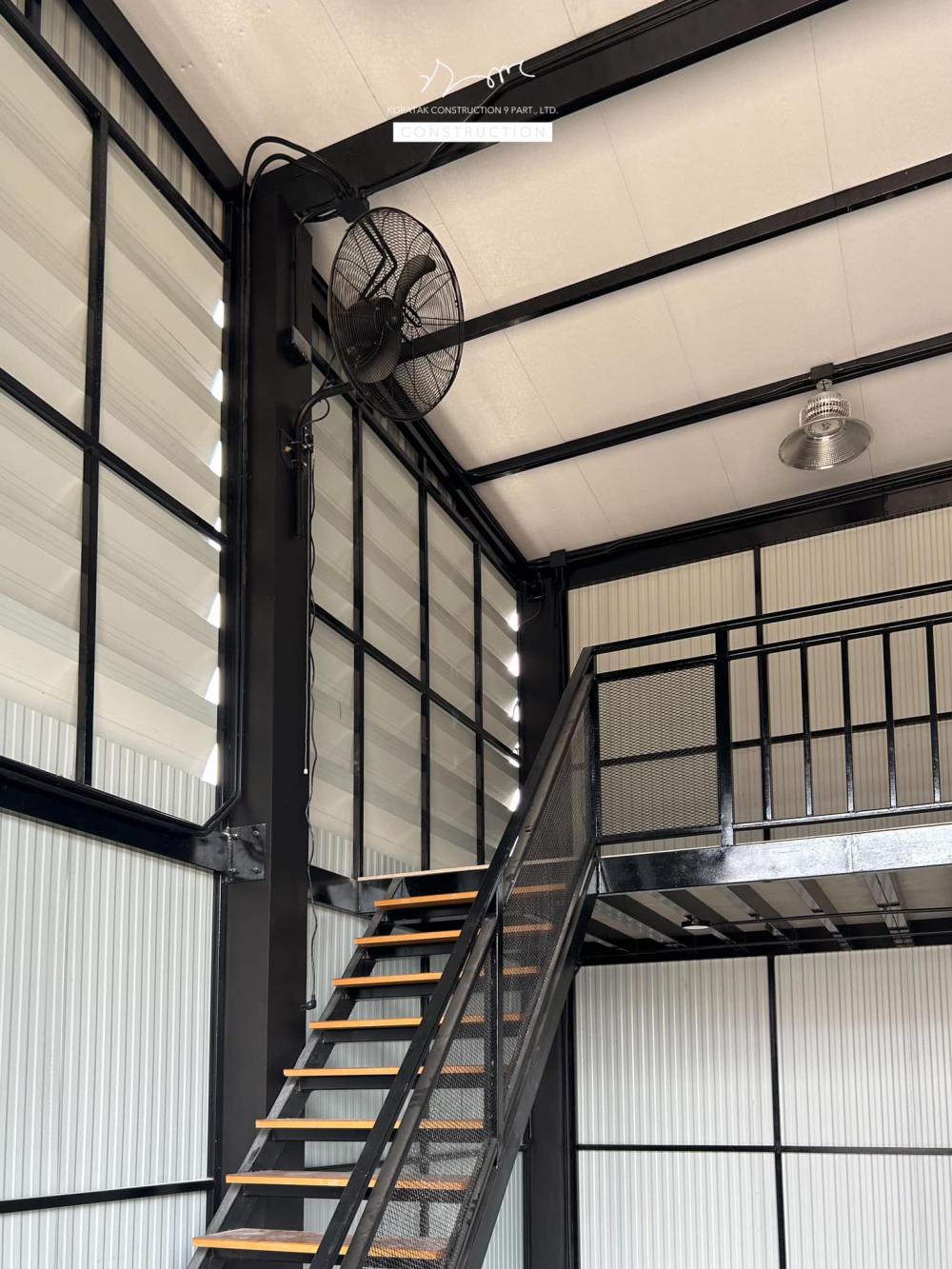 การออแบบออฟฟิศมินิมอล โครงการ : 𝟐𝐏𝐒𝐡𝐨𝐩’𝐬 𝐎𝐟𝐟𝐢𝐜𝐞 & 𝐖𝐚𝐫𝐞𝐡𝐨𝐮𝐬𝐞 รูปที่ 26