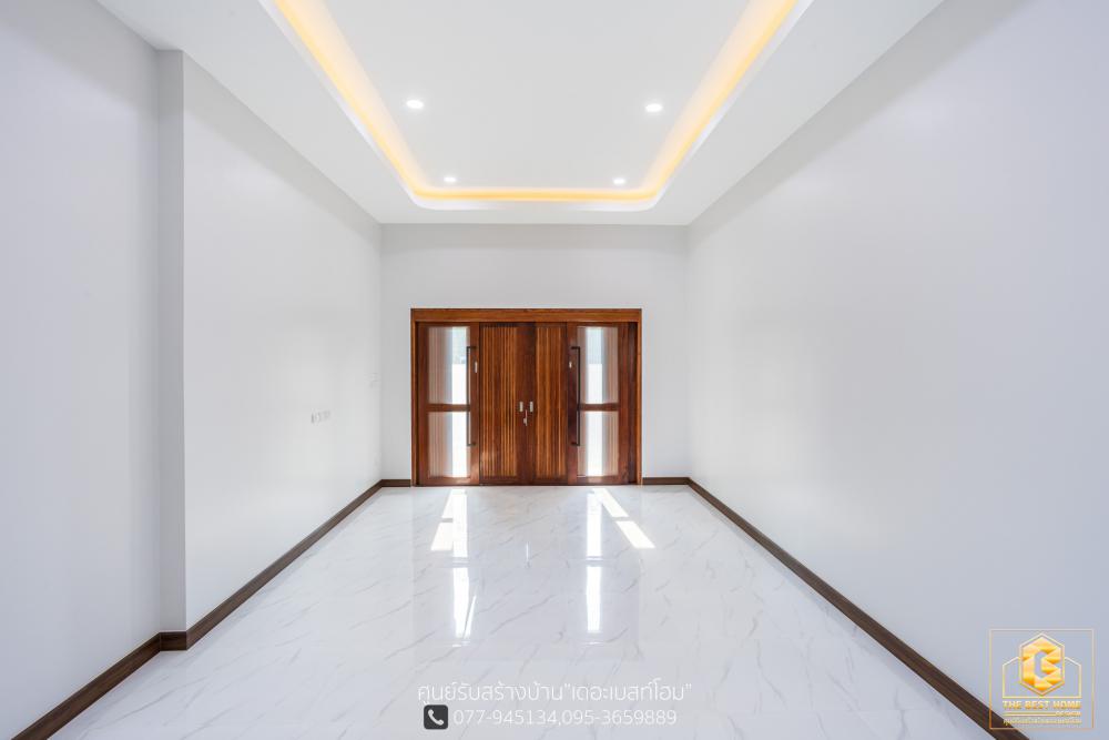 แบบบ้านปั้นหยาโมเดิร์นชั้นเดียว ขนาด 3 ห้องนอน 3 ห้องน้ำ ห้องรับแขก/นั่งเล่น 1 รับประทานอาหาร1 ห้องครัว 1 ซักล้าง 2 และโรงจอดรถ รูปที่ 16