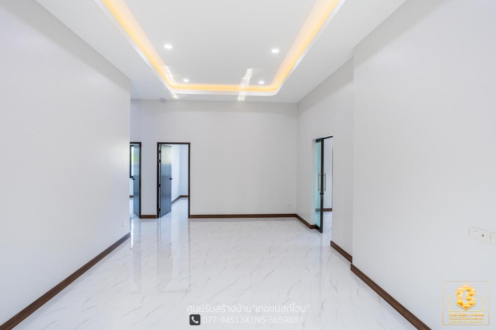 แบบบ้านปั้นหยาโมเดิร์นชั้นเดียว ขนาด 3 ห้องนอน 3 ห้องน้ำ ห้องรับแขก/นั่งเล่น 1 รับประทานอาหาร1 ห้องครัว 1 ซักล้าง 2 และโรงจอดรถ รูปที่ 17