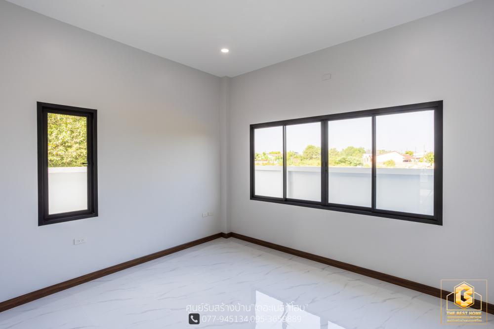 แบบบ้านปั้นหยาโมเดิร์นชั้นเดียว ขนาด 3 ห้องนอน 3 ห้องน้ำ ห้องรับแขก/นั่งเล่น 1 รับประทานอาหาร1 ห้องครัว 1 ซักล้าง 2 และโรงจอดรถ รูปที่ 19