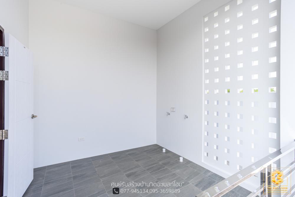 แบบบ้านปั้นหยาโมเดิร์นชั้นเดียว ขนาด 3 ห้องนอน 3 ห้องน้ำ ห้องรับแขก/นั่งเล่น 1 รับประทานอาหาร1 ห้องครัว 1 ซักล้าง 2 และโรงจอดรถ รูปที่ 24