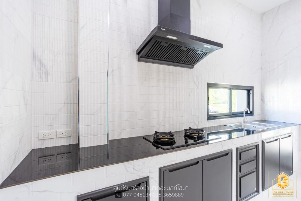 แบบบ้านปั้นหยาโมเดิร์นชั้นเดียว ขนาด 3 ห้องนอน 3 ห้องน้ำ ห้องรับแขก/นั่งเล่น 1 รับประทานอาหาร1 ห้องครัว 1 ซักล้าง 2 และโรงจอดรถ รูปที่ 28