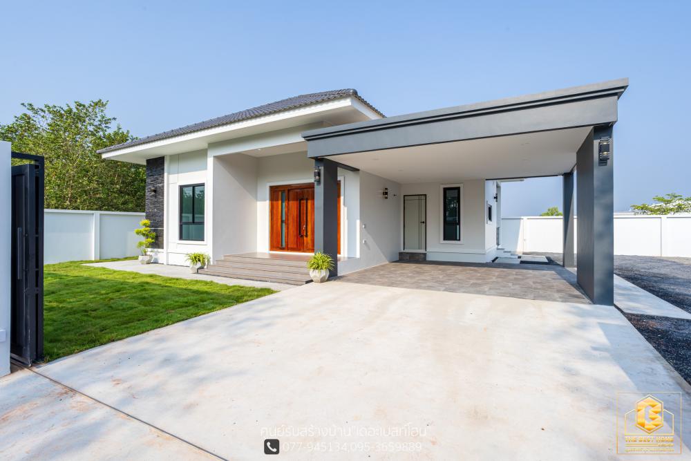 แบบบ้านปั้นหยาโมเดิร์นชั้นเดียว ขนาด 3 ห้องนอน 3 ห้องน้ำ ห้องรับแขก/นั่งเล่น 1 รับประทานอาหาร1 ห้องครัว 1 ซักล้าง 2 และโรงจอดรถ รูปที่ 5