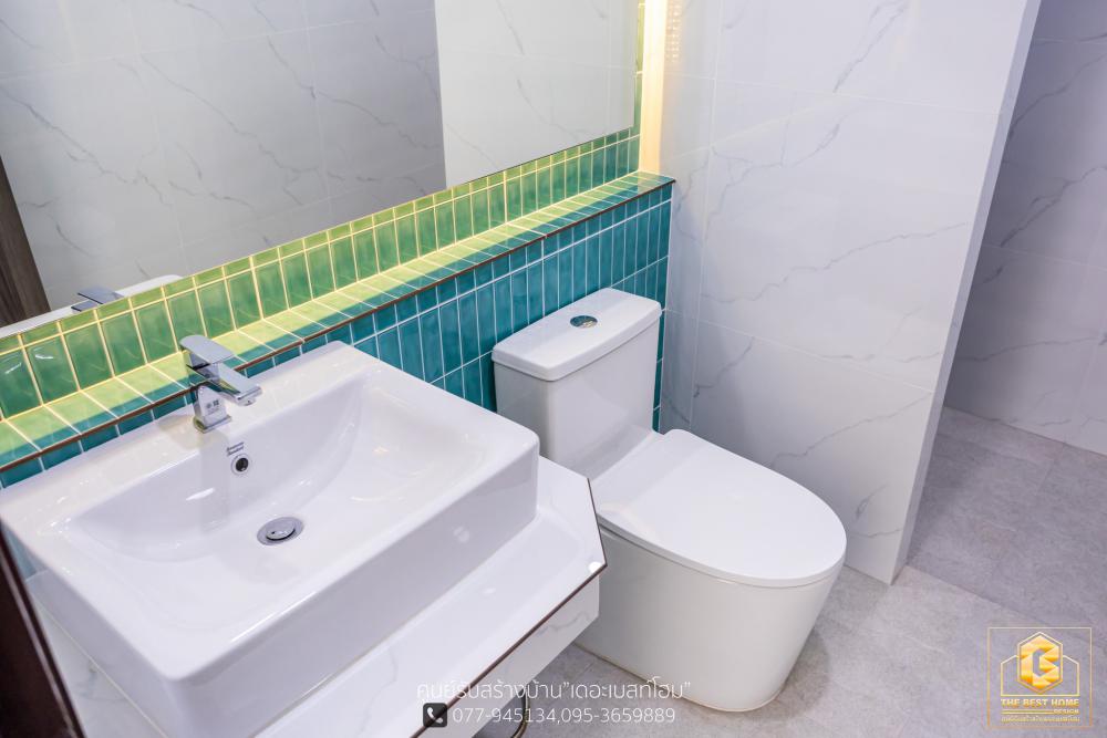 แบบบ้านปั้นหยาโมเดิร์นชั้นเดียว ขนาด 3 ห้องนอน 3 ห้องน้ำ ห้องรับแขก/นั่งเล่น 1 รับประทานอาหาร1 ห้องครัว 1 ซักล้าง 2 และโรงจอดรถ รูปที่ 35