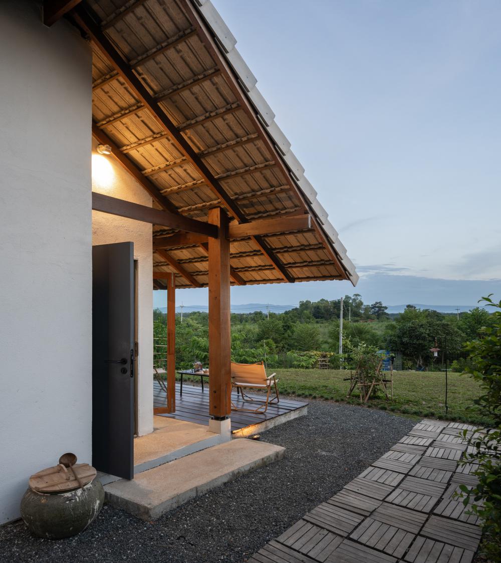 ไอเดียบ้านสวยสไตล์ญี่ปุ่นมินิมอลหลังเล็ก ตั้งอยู่บนภูสูง บรรยากาศดี บ้านอบอุ่น รูปที่ 17