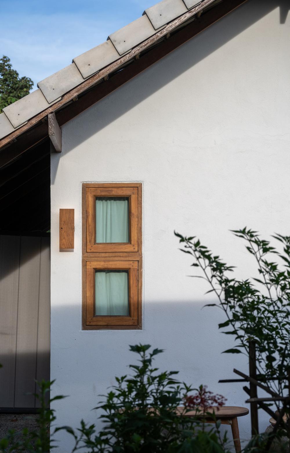 ไอเดียบ้านสวยสไตล์ญี่ปุ่นมินิมอลหลังเล็ก ตั้งอยู่บนภูสูง บรรยากาศดี บ้านอบอุ่น รูปที่ 18