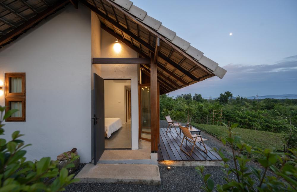 ไอเดียบ้านสวยสไตล์ญี่ปุ่นมินิมอลหลังเล็ก ตั้งอยู่บนภูสูง บรรยากาศดี บ้านอบอุ่น รูปที่ 19