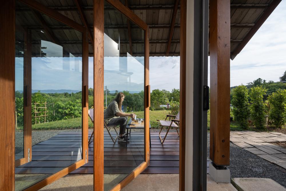 ไอเดียบ้านสวยสไตล์ญี่ปุ่นมินิมอลหลังเล็ก ตั้งอยู่บนภูสูง บรรยากาศดี บ้านอบอุ่น รูปที่ 21