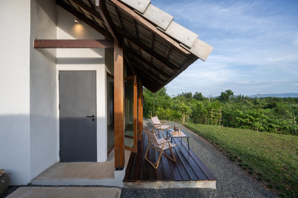 ไอเดียบ้านสวยสไตล์ญี่ปุ่นมินิมอลหลังเล็ก ตั้งอยู่บนภูสูง บรรยากาศดี บ้านอบอุ่น รูปที่ 26