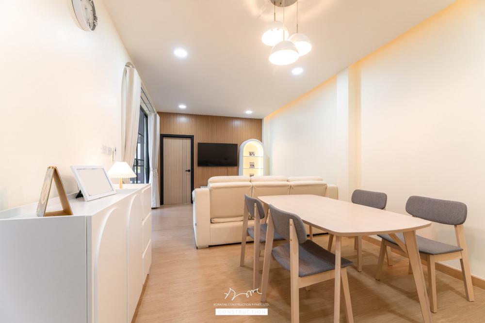 ไอเดียบ้านสไตล์ทรงกลอ่งโมเดิร์นพื้นที่กว้าง ฟังก์ชั่นครบ จัดสวนได้สวย น่าอยู่จัง รูปที่ 28