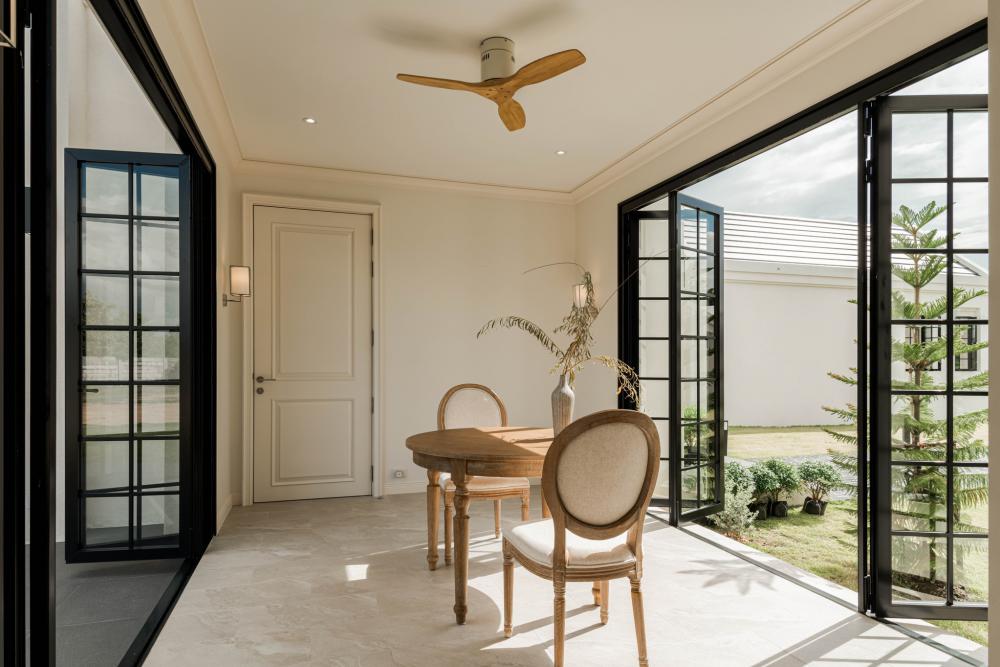 Baan Moo Lampang พื้นที่ใช้สอย​ 650 ตารางเมตร รูปที่ 7