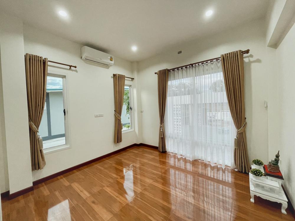 แบบบ้านชั้นเดียวสไตล์คอนเทมโพรารี่  ขนาด 2 ห้องนอน 2 ห้องน้ำ รูปที่ 4