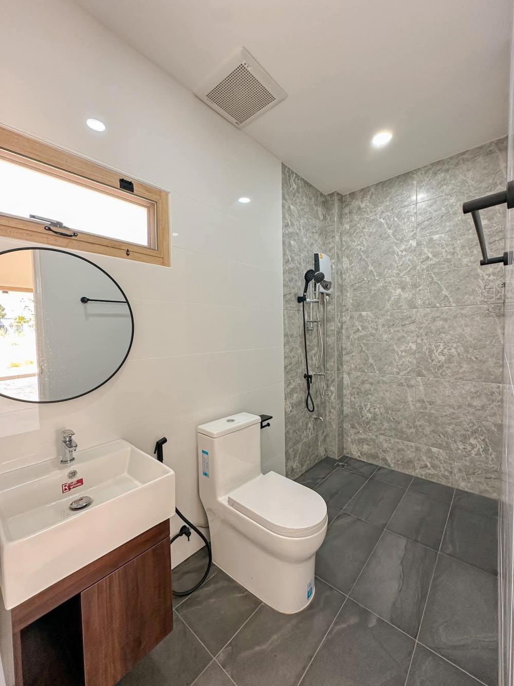 บ้านสไตล์มินิมอล 2 ห้องนอน 2 ห้องน้ำ พื้นที่ใช้สอยรวม 65 ตร.ม. รูปที่ 9