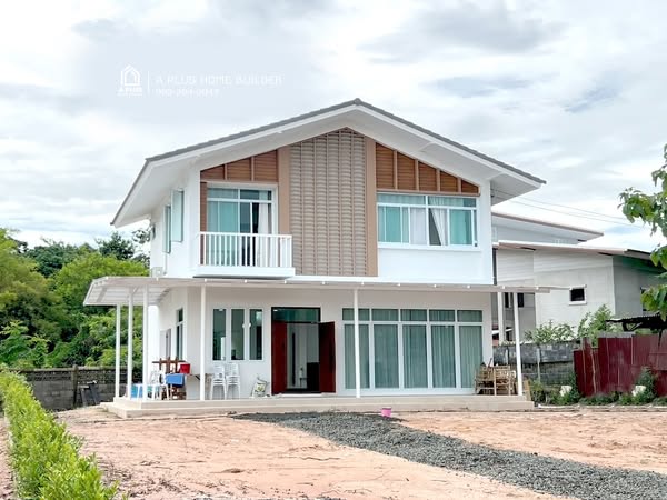 บ้าน 2 ชั้น บ้านสไตล์ Contemporary เสน่ห์ของบ้านที่มีความธรรมชาติ รูปที่ 2